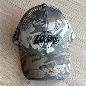 LA Lakers Camo Cap